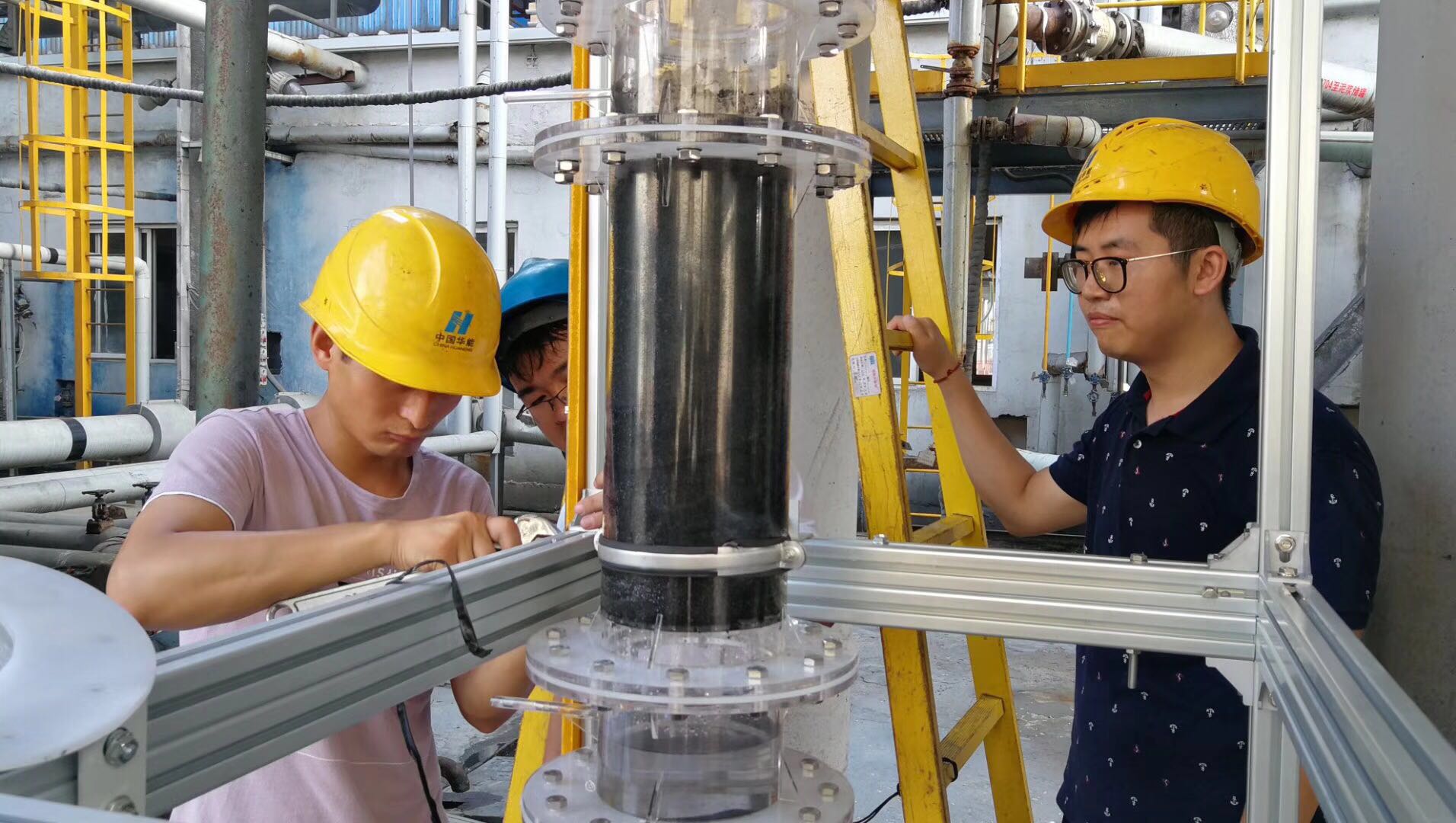 志翔蓝天为中国矿业大学在华能GIGG现场工作调试